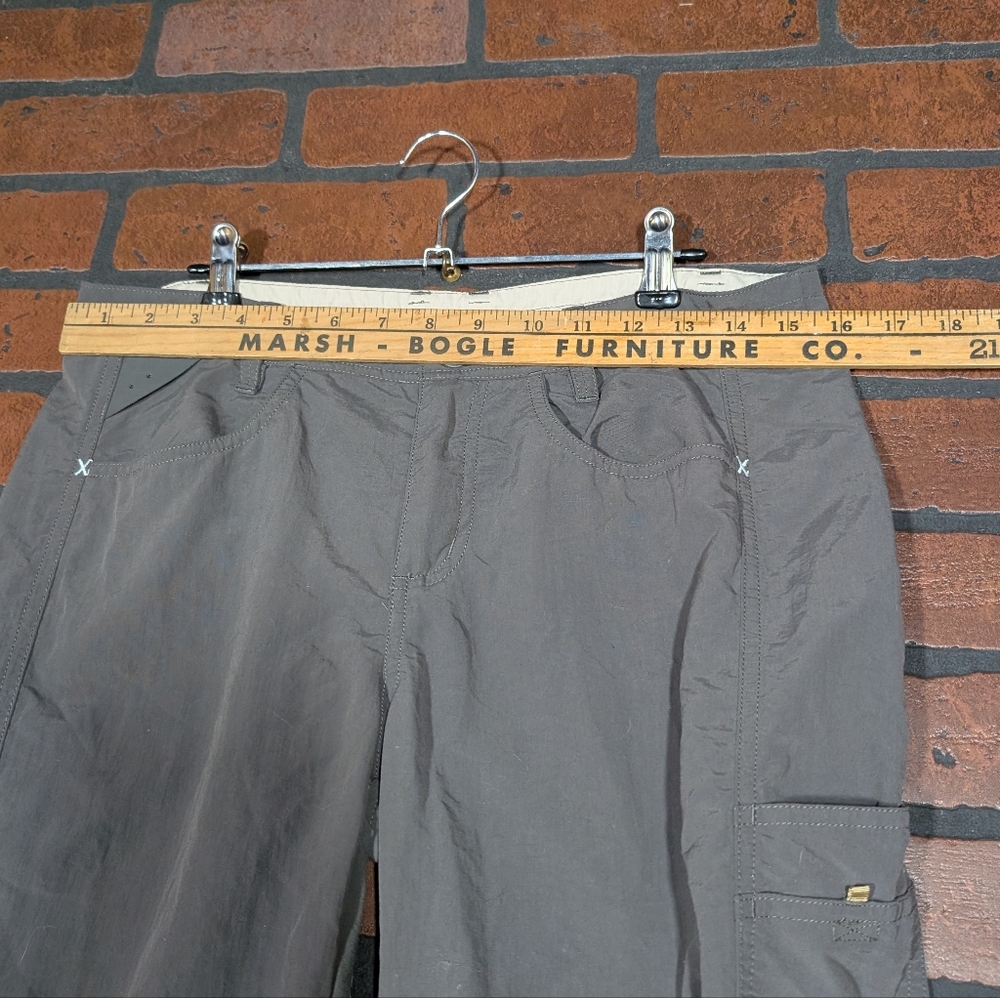 Patagonia Women's Convertible Adventure Pants - Roll Cuff Size 6 - Picture 10 of 16